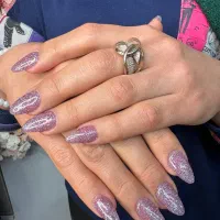 کاشت و ترمیم ناخن