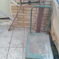 باسکول۱۰۰ کیلویی