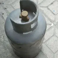 یک عدد کپسول گاز بوتان