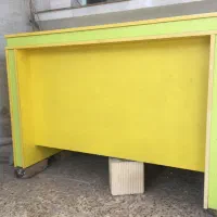 میز تحریر و میز پیشخوان مغازه