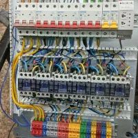 ارائه خدمات تخصصی برق صنعتی و ساختمان|خدمات پیشه و مهارت|اندیمشک, |دیوار