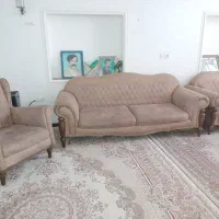 مبل در حد نو قیمتی|مبلمان خانگی و میز عسلی|شیراز, شیشه‌گری|دیوار