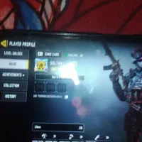 دوتا گوشی و یک ایر پاد و یک هدفون
