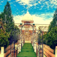 تالار عمارت رویایی فردوس