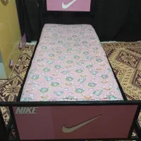 تخت یک نفره