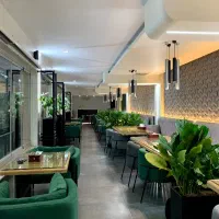 استخدام نیرو در کافه رستوران