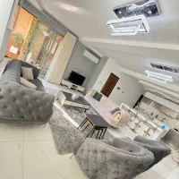 اجاره منزل مبله لوکس تمیز vip تاپ لوکیشن|اجارهٔ کوتاه‌مدت آپارتمان و سوئیت|شیراز, زرهی|دیوار