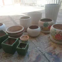 تعدادی گلدون توچندتاسایز