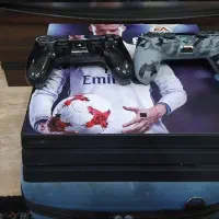 PS4 Pro دو دسته بسیار تمیز و نو