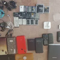 تعدادی لوازم‌جانبی