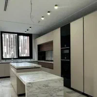 70 متر / نوساز / فرشته / شرایط پرداخت یکساله