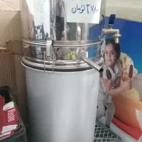 گلاب گیرازده لیترتاهفتادلیتری موجوداست