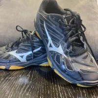 کفش ورزشی میزانو