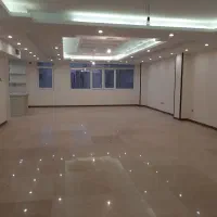 رهن ۱۳۰ متری کلیدنخورده سه خواب فول سه پارکینگ