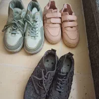 کفش دخترانه مرتب در حد نو