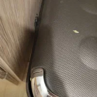 چمدون بزرگ|کیف، کفش، کمربند|شاهینشهر, سعدی شمالی|دیوار