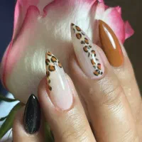 کاشت ناخن و مژه|خدمات آرایشگری و زیبایی|اصفهان, شهشهان|دیوار