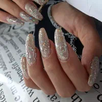 جشنواره یلدای۵۰٪درصدی کاشت ترمیم و اموزش ناخن|خدمات آرایشگری و زیبایی|رشت, فلسطین|دیوار