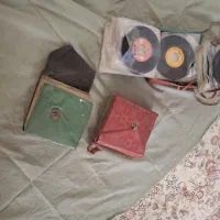 نوار کاست و صفحه قدیمی|فیلم و موسیقی|تهران, مرزداران|دیوار