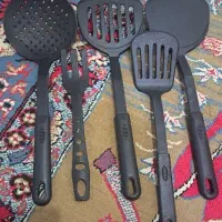 تعدادی وسایل اشپزخانه کلا ۲۰۰
