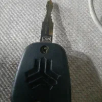 سوئیچ ماشین گم شده