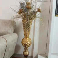 گل وگلدان