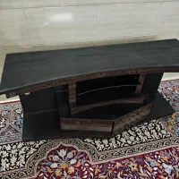 میز تلویزیون ۳ بعدی ، قابل تغییر حالات هندسی