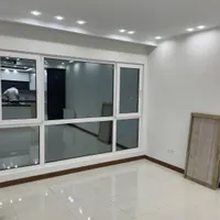 ۷۰ متر مغازه بر اصلی خیابان دردشت با دو طبقه بالا