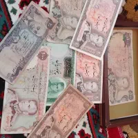 تسبیح و انگشتر و پول قدیمی