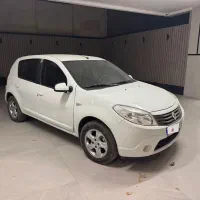 رنو ساندرو اتوماتیک تک برگ