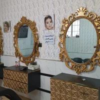 آینه کنسول و بک گراند