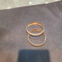 طلا دست دوم|جواهرات|کاشان, میدان کهنه|دیوار