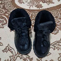 پوتین بچه گانه ۲۷