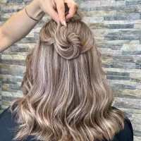 مدل رنگ مو|خدمات آرایشگری و زیبایی|چالوس, |دیوار