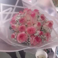 رز هلندی فقط پنجاه هزار تومان تزئین جدا حساب میشه