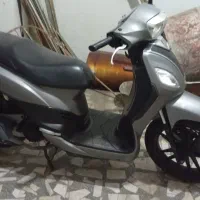 موتور سیکلت مدل ۱۴۰۰