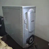 کیس کامپیوتر به همراه تجهیزات