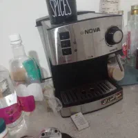 قهوه ساز درحد نو قیمت 8 میلیون تومان