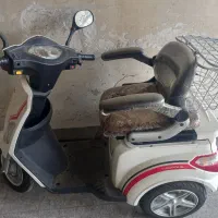 موتور سیکلت سه چرخ