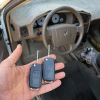 کلیدسازی و تعمیر شیشه بالابر|خدمات پیشه و مهارت|یزد, |دیوار