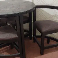 میز غذاخوری