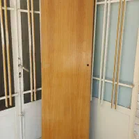 در کمد دیواری و پارتیش .