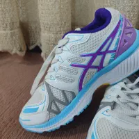 کفش ASICS
