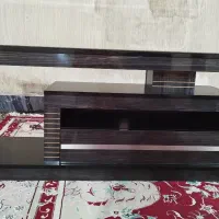 زیر تلویزیونی چوبی شیشه ای