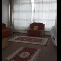 اجاره طبقه دوم خیابان حسینی ۵ پلاک تا خیابان|اجارهٔ خانه و ویلا|شیراز, لب آب|دیوار