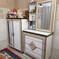 آینه دلاور وکمد لباس وتخت یه نفر همراه تشک|تخت و سرویس خواب|مشهد, رسالت|دیوار
