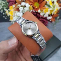 هدیه تولد و سالگرد همسر الگانس خوش دست شیک|ساعت|اصفهان, قائمیه|دیوار