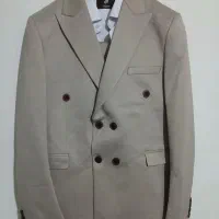 کت شلوار  ۴ دکمه سایز ۴۶ نو