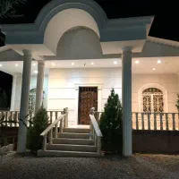 ۱۰۰۰متر زمین ۱۴۰متر بنا با سند تک برگ.