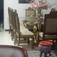 مبلمان و میزناهارخوری و جلو مبلی